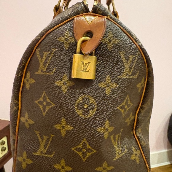Louis Vuitton Classic Monogram Satchel Speedy 25 - Picture 4 of 12